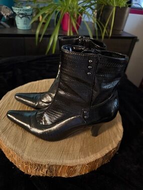 George Black Pointed-Toe Mid Heel Ankle Boots